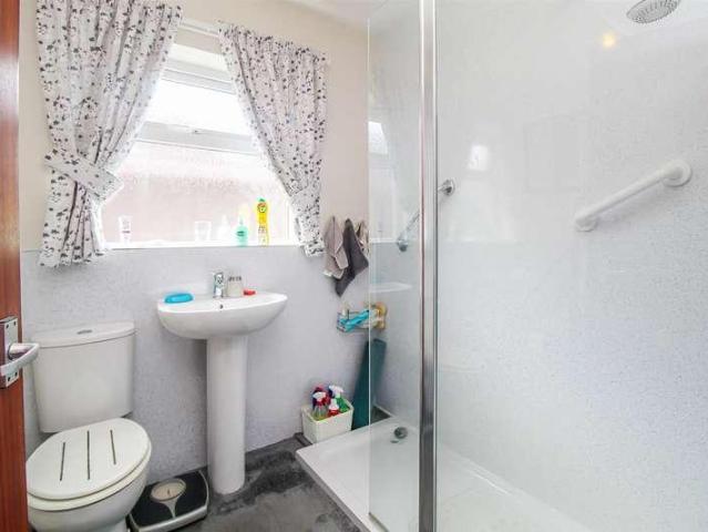 House for sale in Ossett, West Yorkshire