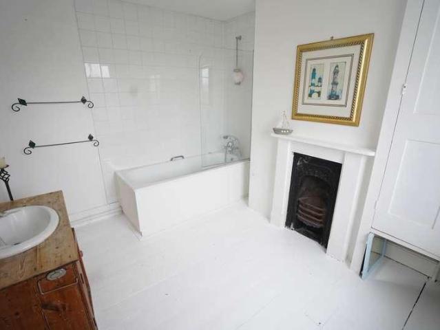 House for sale in Mount Pleasant, Iford