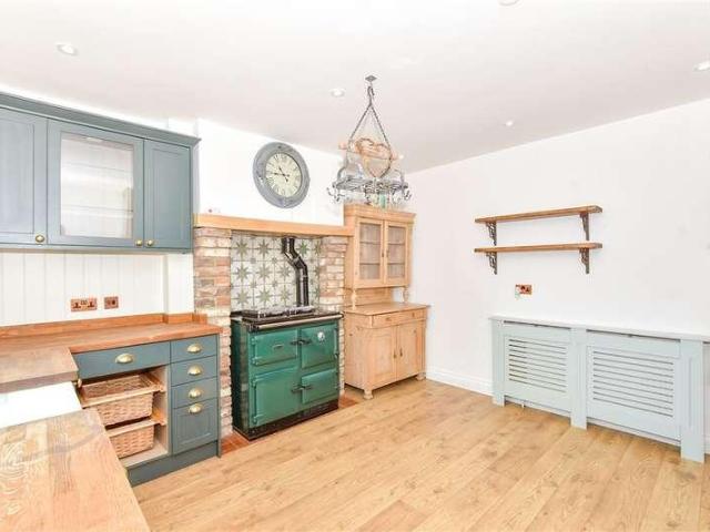 House for sale in Angmering, Clapham