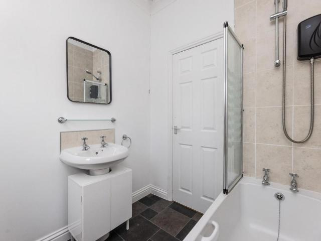 House for sale in Cutsyke, Castleford