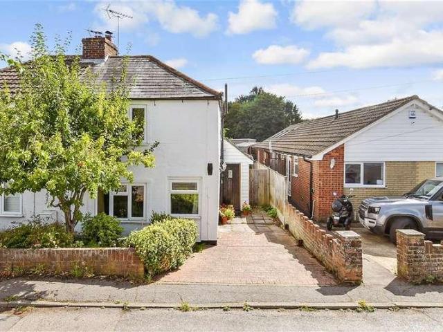 House for sale in The Bridge, Kent