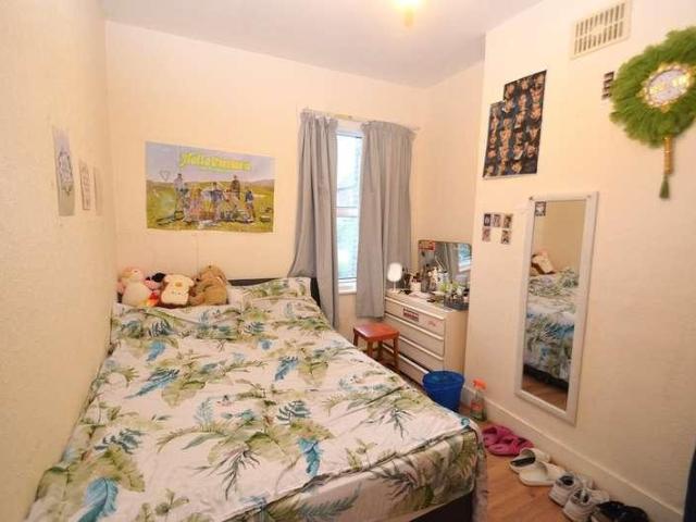 House for sale in Plumstead, Greater London