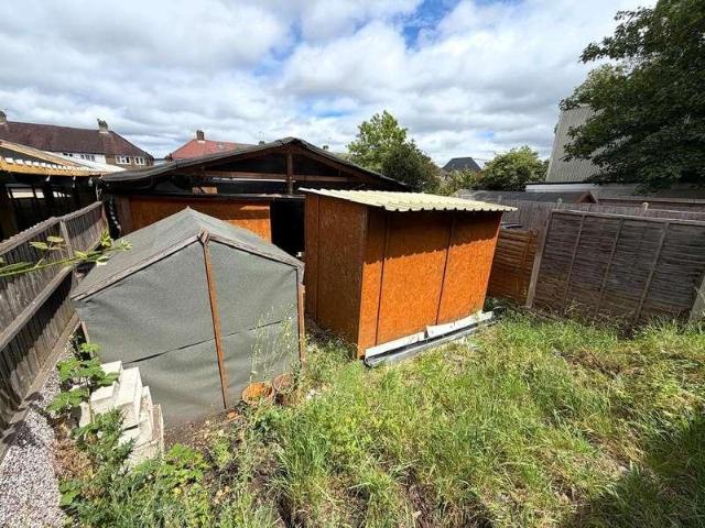 House for sale in London Borough of Hounslow, Hanworth