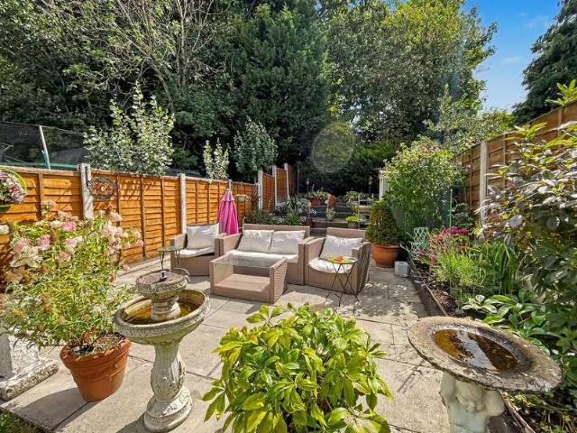House for sale in Georgia, Greater Manchester