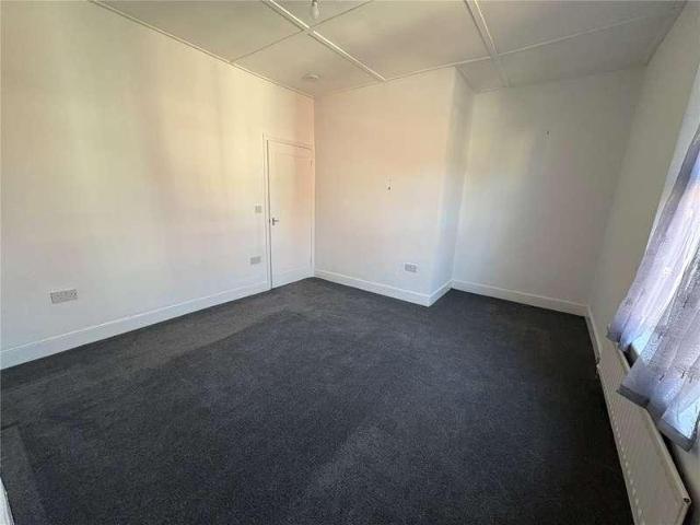 House for sale in Quaking Houses, Stanley