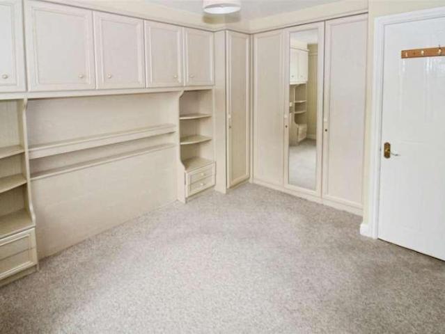 House for sale in Longhill, Hull