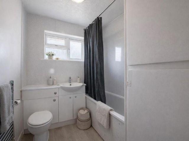 House for sale in Rushden
