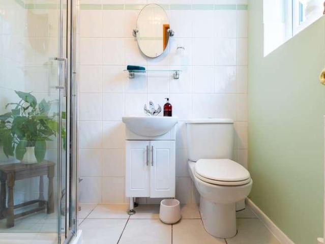 House for sale in Elmfield, Leicestershire