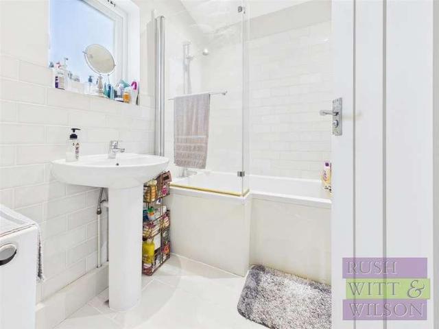 House for sale in Bridgefield, Kent