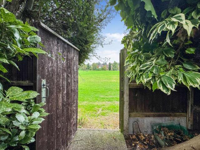 House for sale in Stourbridge, West Midlands