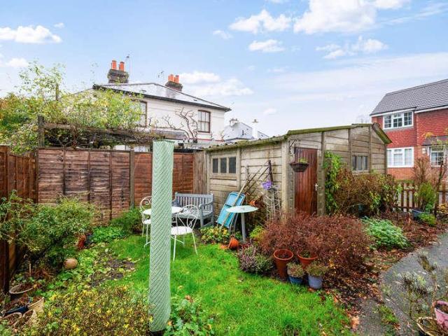 House for sale in Pachesham Park, Surrey