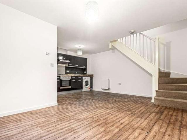 House for sale in Bede Island, Leicester