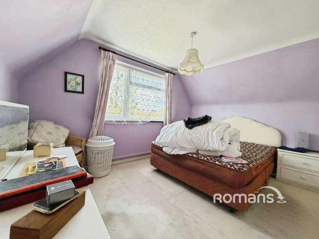 House for sale in Frogmore, Hart