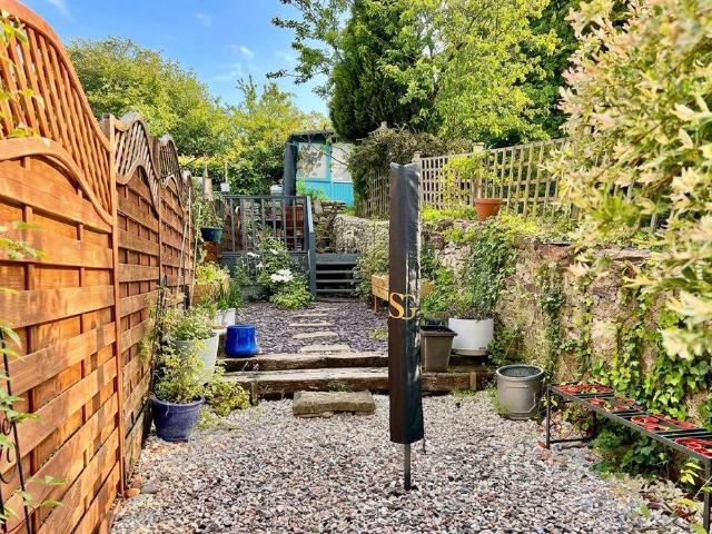 House for sale in Bromsberrow Heath, Gloucestershire