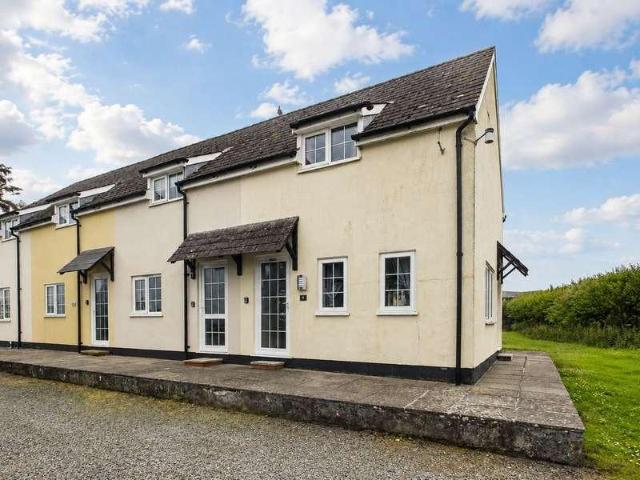 House for sale in Kilkhampton, Cornwall