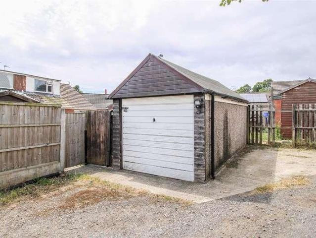 House for sale in Ossett, West Yorkshire