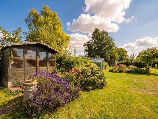 House for sale in Doddington, North Kesteven