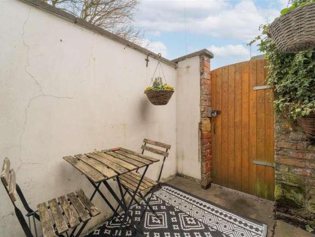 House for sale in Georgia, Greater Manchester