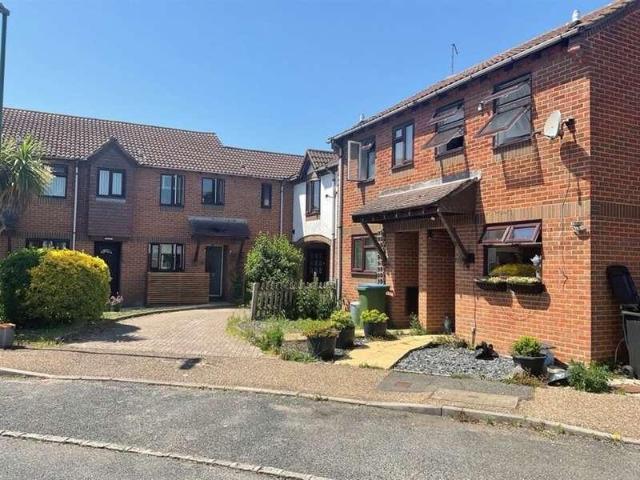 House for sale in Barnham and Eastergate, Clapham