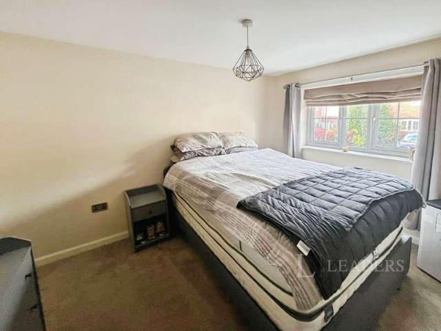 House for sale in Coton Park, South Derbyshire