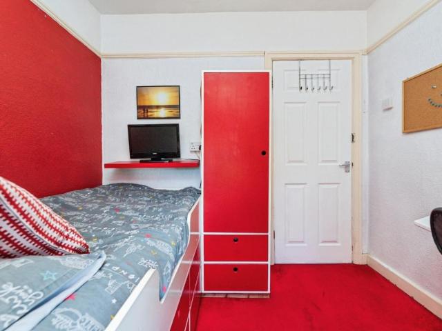 House for sale in Shiregreen, South Yorkshire