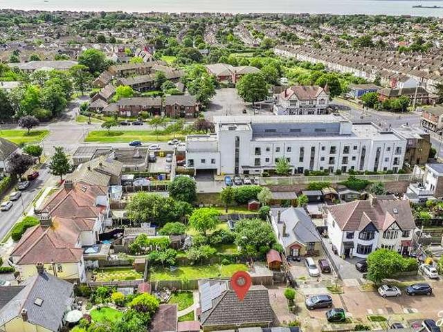 House for sale in Alton Barnes, Essex