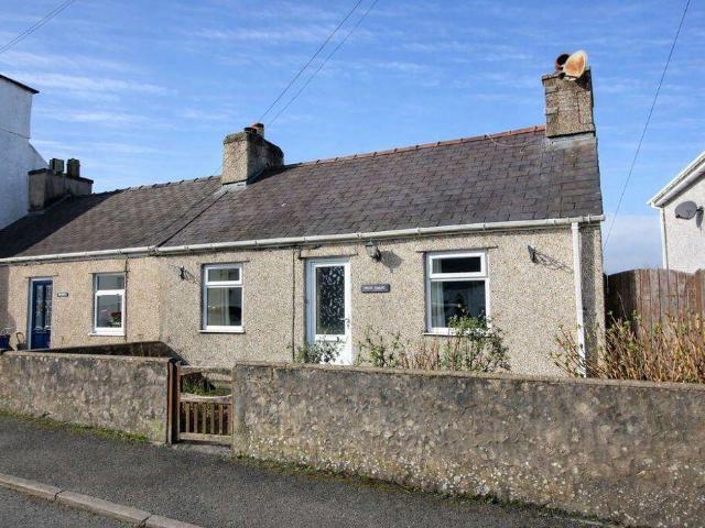 House for sale in Llaneilian, Penysarn