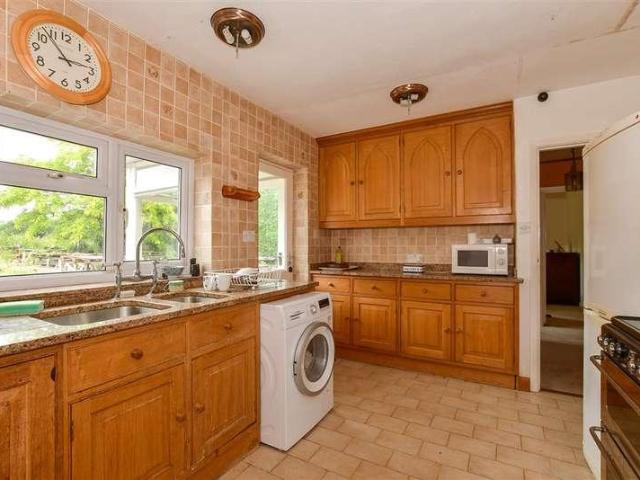 House for sale in Littlecote, West Sussex