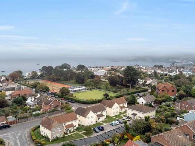 Flat for sale in Swanage, Dorset