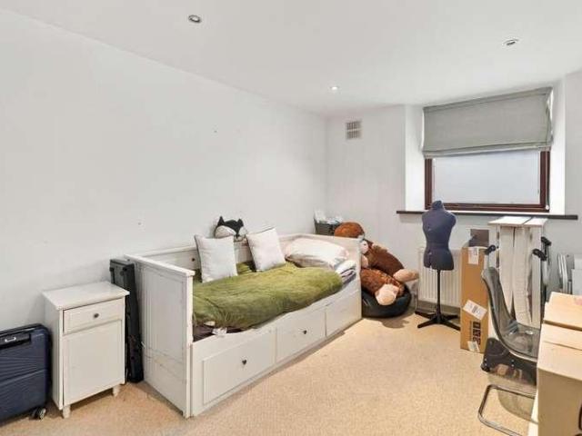 House for sale in London Borough of Lambeth, Greater London