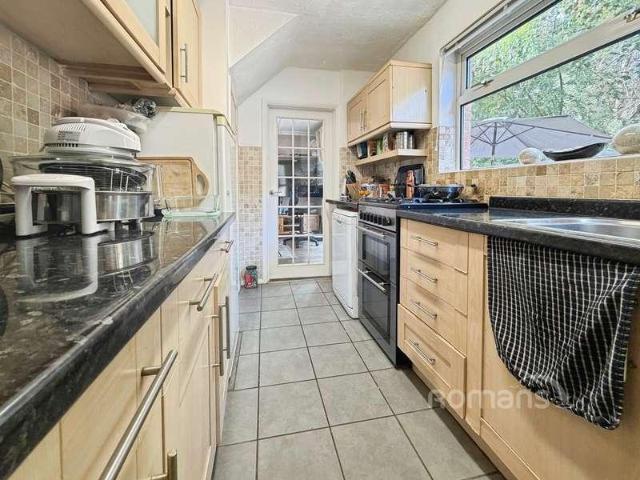 House for sale in Old Dean, Heol-las
