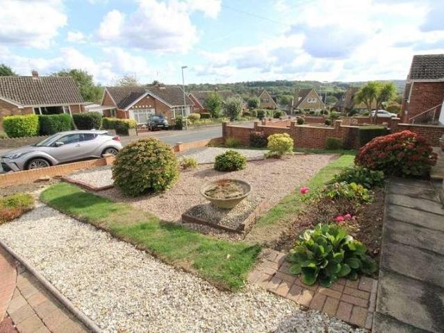 House for sale in Worsbrough Bridge, Worsbrough