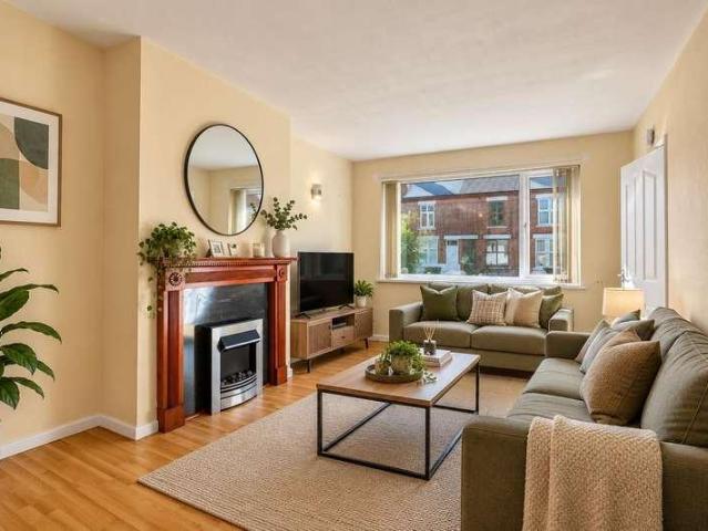 House for sale in Gedling, East Midlands