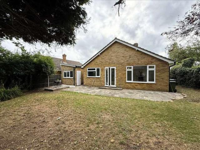 House for sale in Longfield and New Barn, Monks Orchard