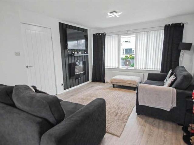 House for sale in Forth, Scotland