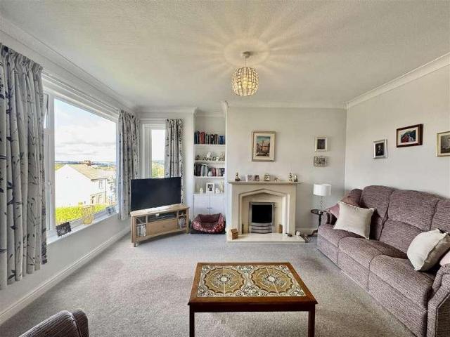 House for sale in Almondbury, Kirklees