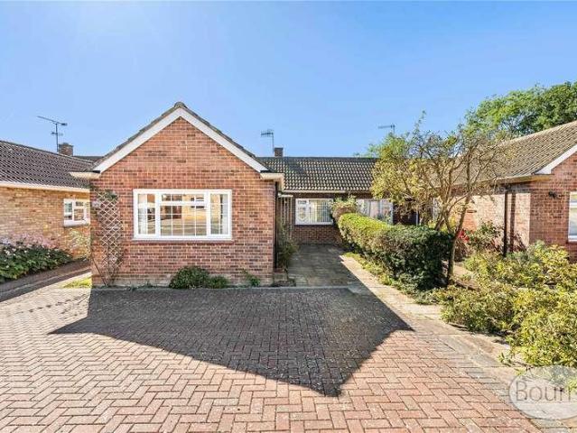 House for sale in Jacobs Well, Guildford