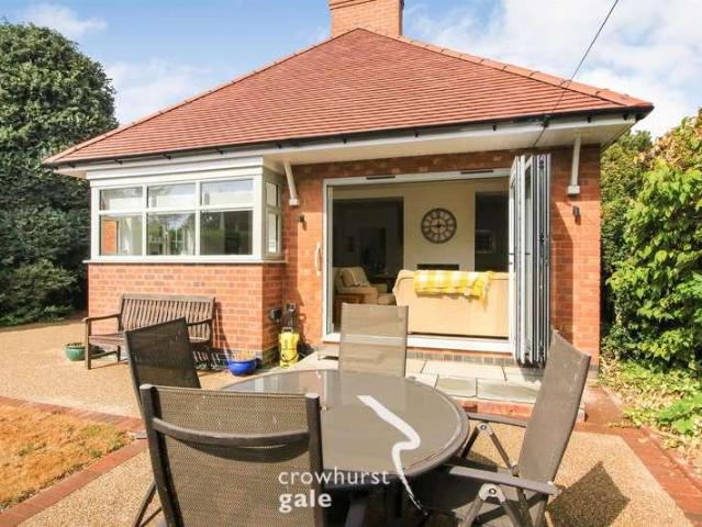 House for sale in Overslade, New Bilton