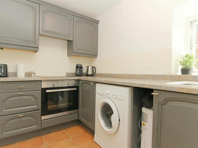 House for sale in Farsley, West Yorkshire