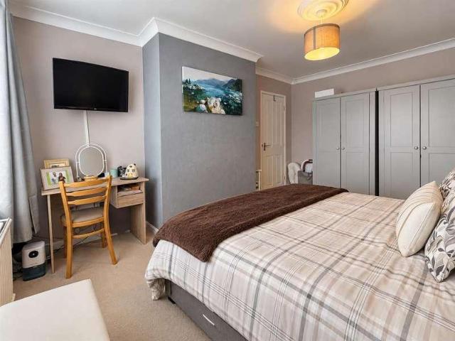 House for sale in Calder Grove, Wakefield