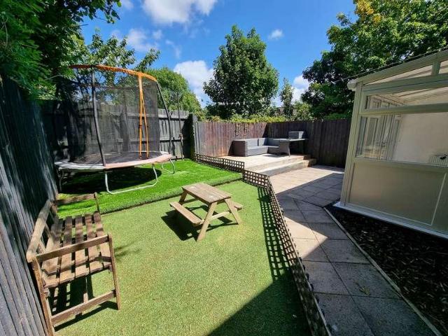 House for sale in Cefn Glas, Wales