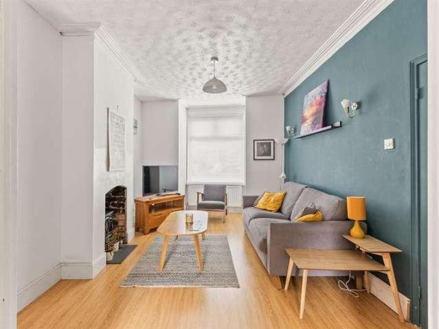 House for sale in Feckenham, City Of Bristol