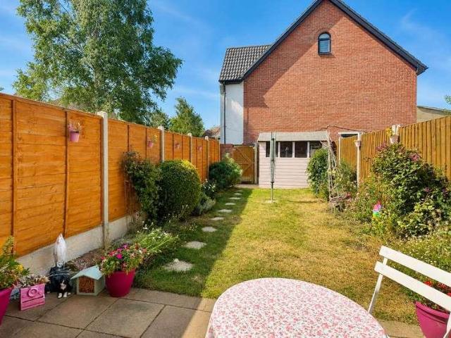 House for sale in Chipping Hill, Essex