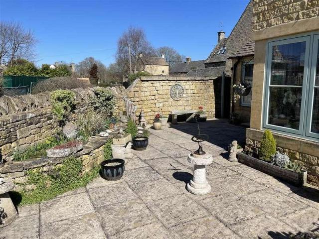 House for sale in Fossebridge, Gloucestershire