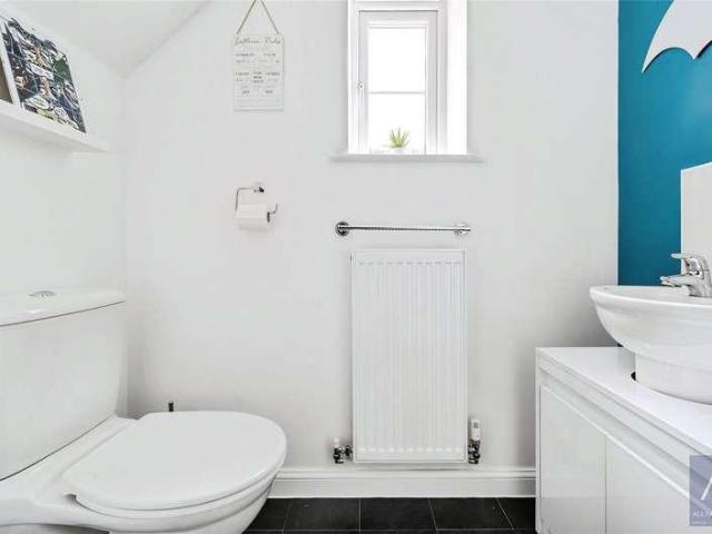 House for sale in Buckingham, Buckinghamshire