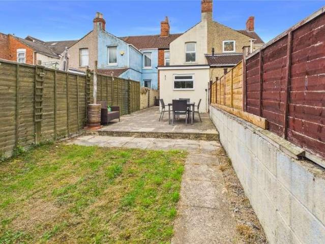 House for sale in Gorse Hill, Swindon