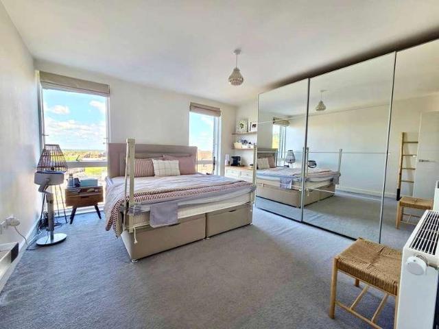 House for sale in Kenton, Greater London