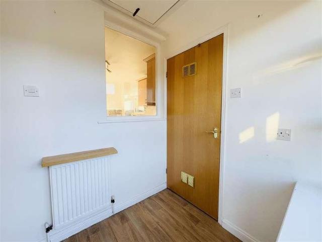 House for sale in Huddersfield, Highburton