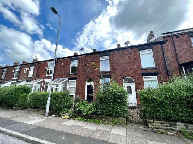 House for sale in Hurst Cross, Greenheys