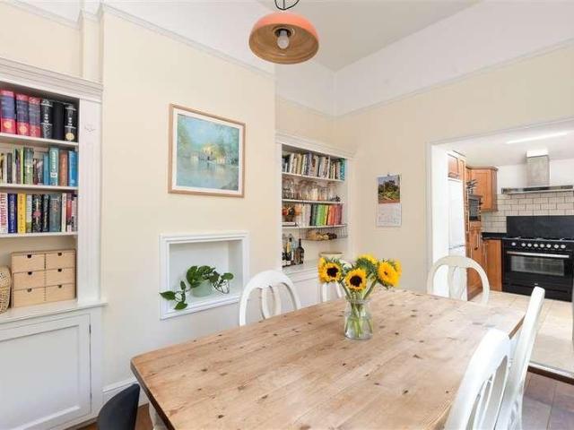 House for sale in Tower Hill, Pachesham Park